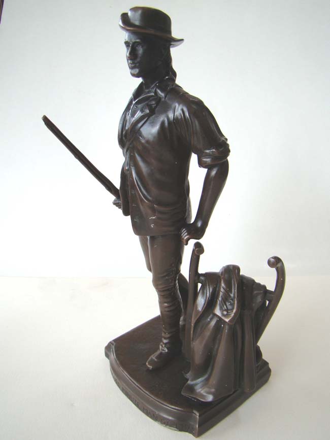 A fine and rare pair of Antique Bookends circa 1930 depicting 'The Minuteman of Concord 1775.' — image 4
